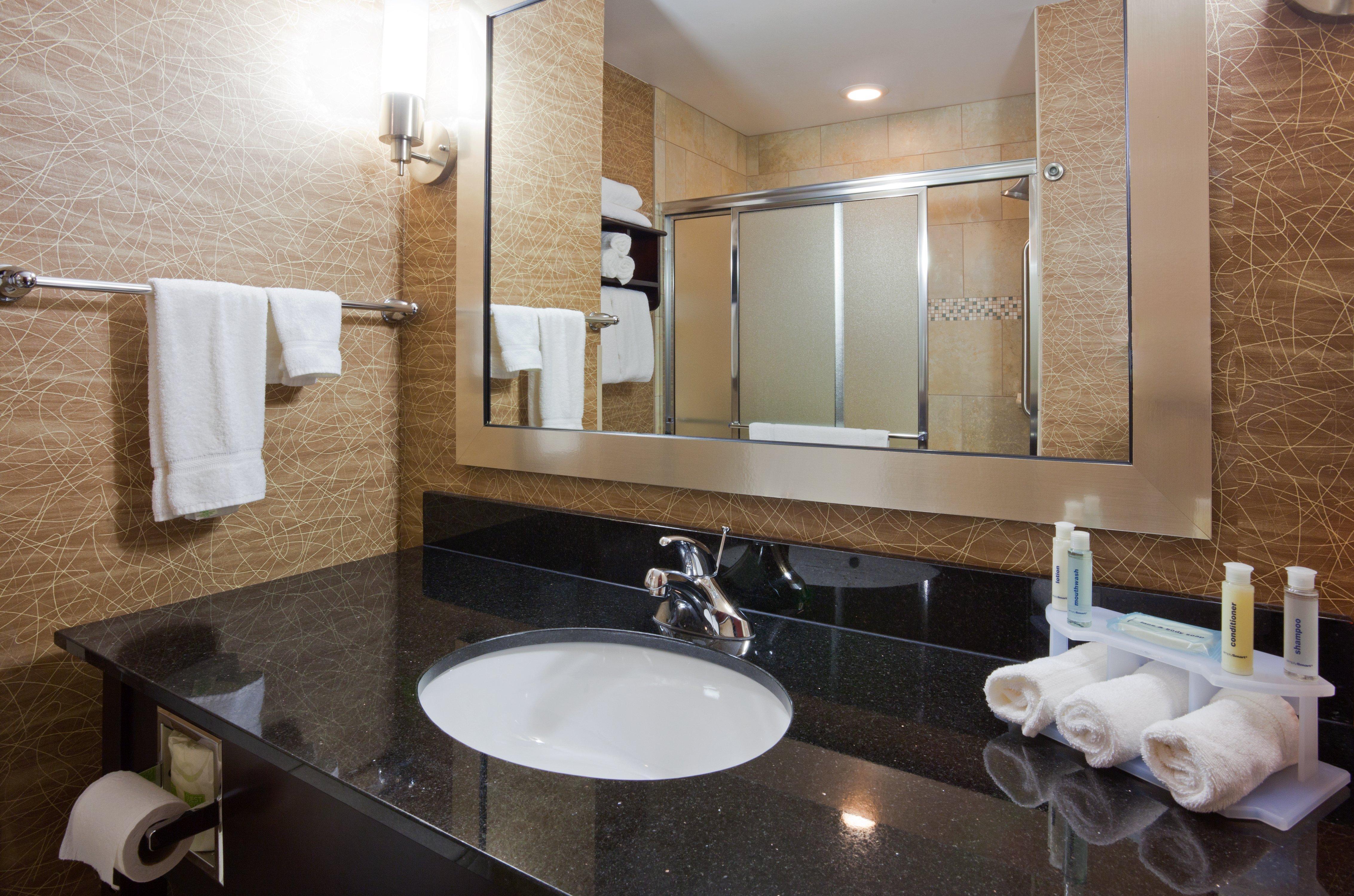 Holiday Inn Express And Suites Rochester West-Medical Center By Ihg Extérieur photo