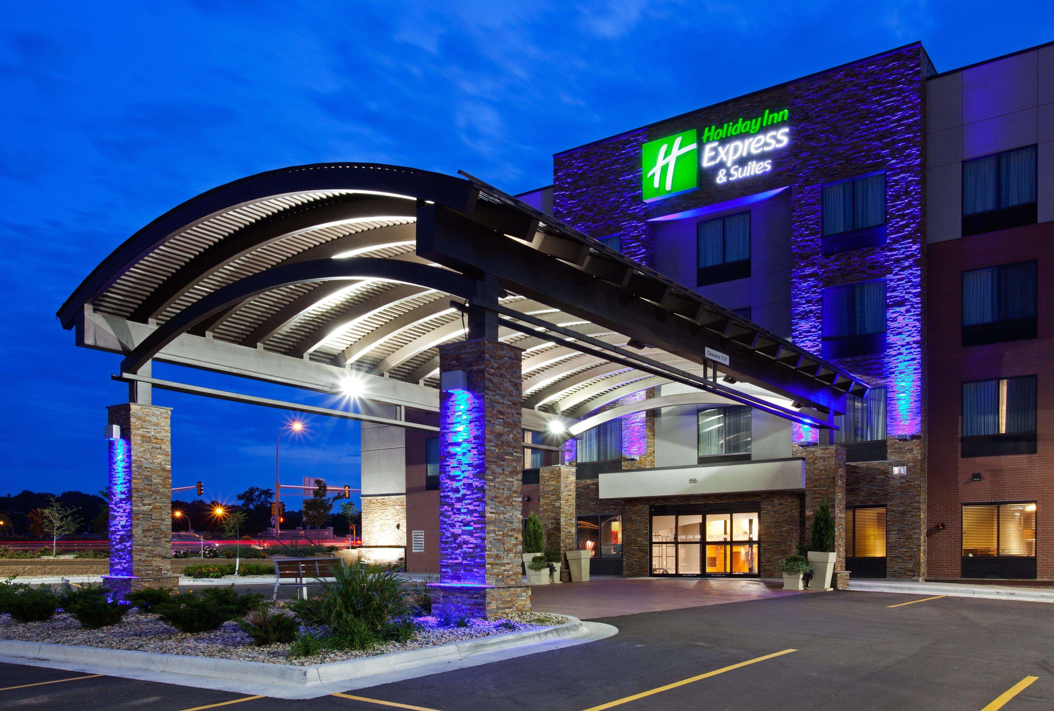 Holiday Inn Express And Suites Rochester West-Medical Center By Ihg Extérieur photo